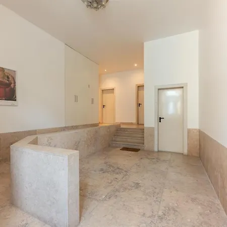 Liberdade Great Bright With Ac Elevator Garage 公寓 *